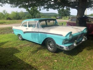 1957 Ford 300