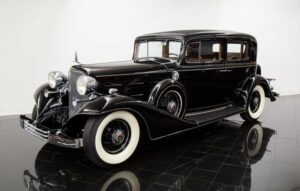 1933 Cadillac 370C