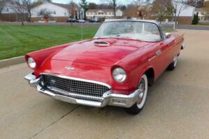 1957 Ford Thunderbird