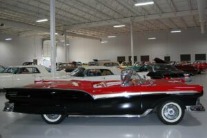 1957 Ford Fairlane 500 Sunliner