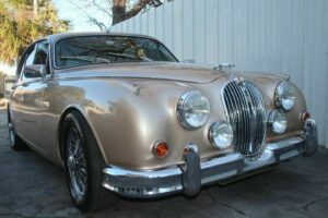 1962 JAGUAR XJR MKII RESTOMOD