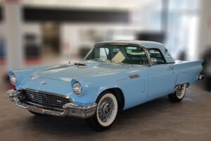 1957 Ford Thunderbird