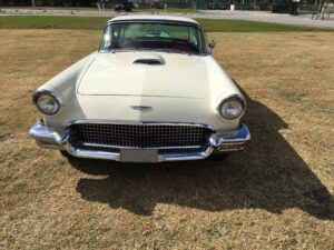 1957 Ford Thunderbird