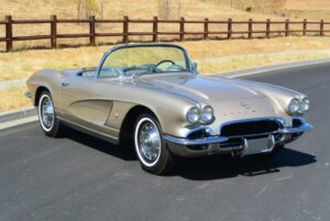 1962 Chevrolet Corvette 2-Door Convertible