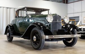 1932 Ford Deluxe Roadster