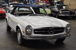 1968 Mercedes Benz 280 SL Roadster