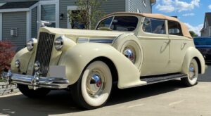 1938 Packard 1601