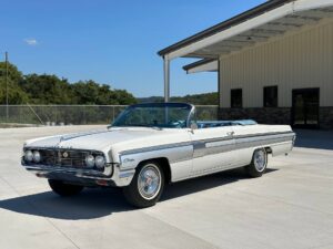 1962 Oldsmobile Starfire Convertible