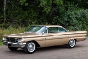 1960 Pontiac Ventura Sport Coupe