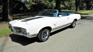 1970 Oldsmobile Cutlass Supreme Convertible